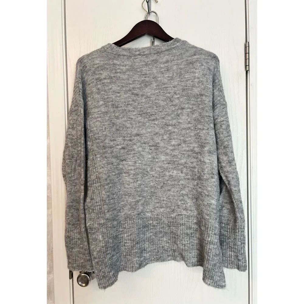Divided Sweater - Picture 2 of 5